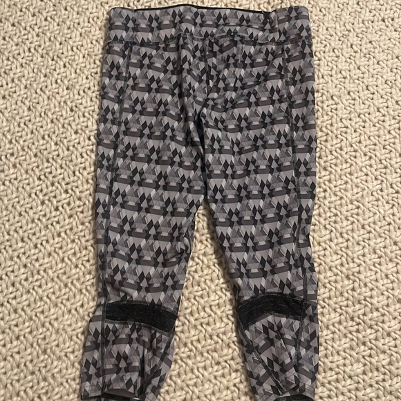 Adidas Supernova Gray Geo Patterned Sport Leggings - Picture 4 of 6